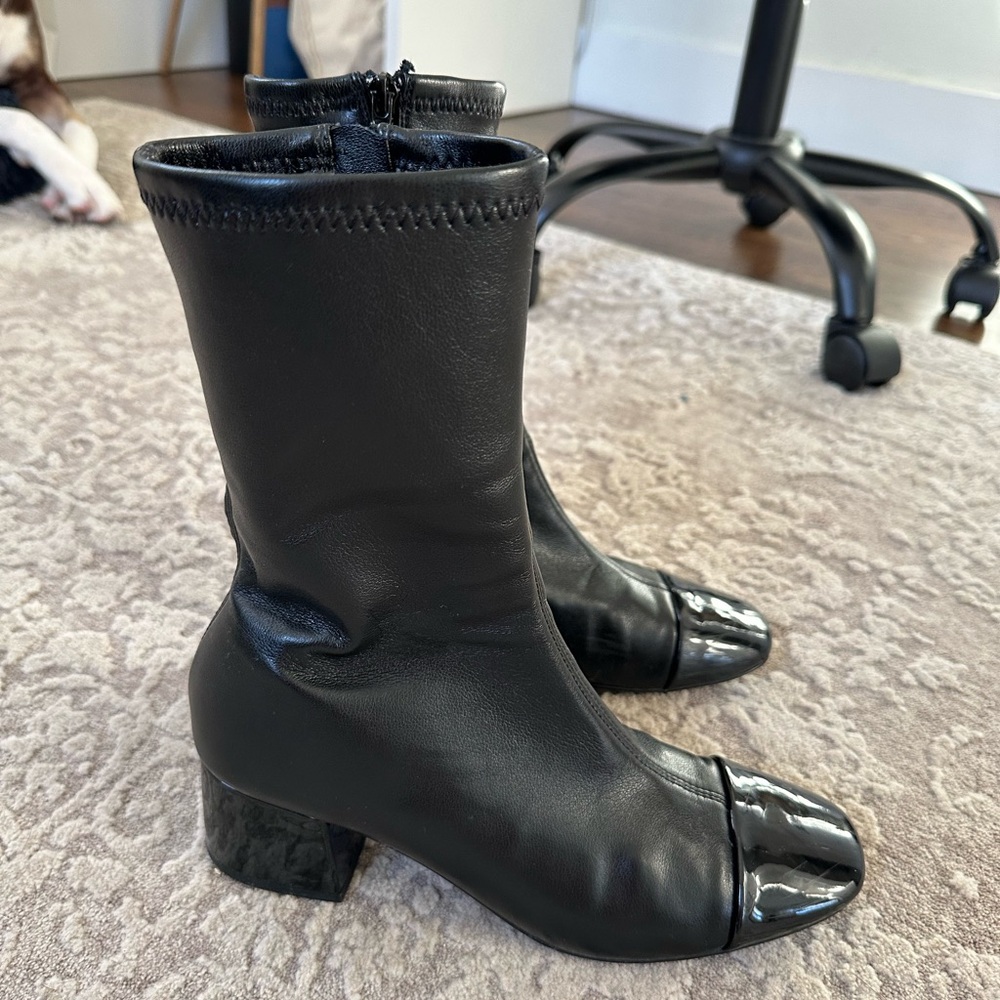 Steve Madden Black Stretch Leather Ankle Boots with Patent Cap Toe - Picture 2 of 5